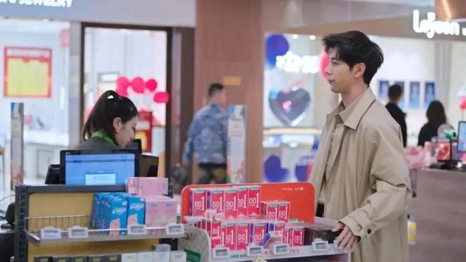 2000 亿：年轻人不谈恋爱了？冰球突破避孕套卖不动了情趣用品却破(图5)